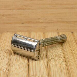 Gillette Vintage Safety Razor, Butterfly TTO Mechanism, Made in England